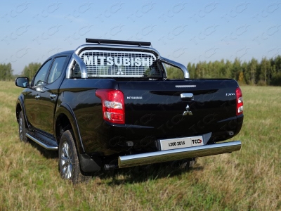 Пороги с площадкой нержавеющий лист 60 мм ТСС для Mitsubishi L200 2015-2019