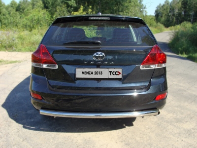 Защита заднего бампера центральная 60 мм ТСС для Toyota Venza 2012-2017