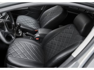 Чехлы Rival экокожа черные Ромб на спинку 40/60 для Toyota RAV4 № SC.5702.2